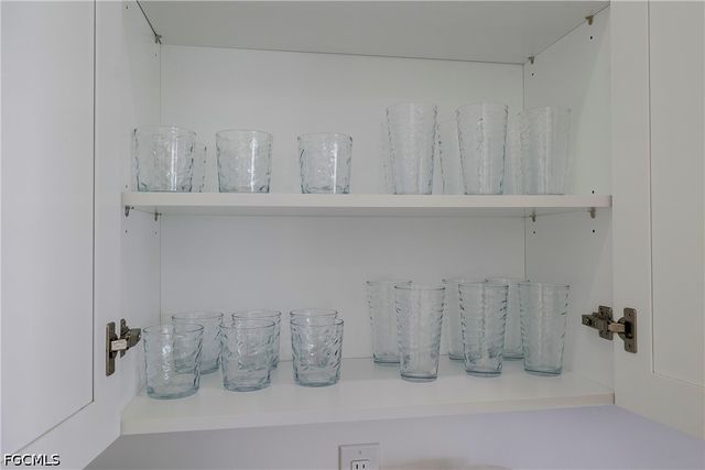 837 NE 6th PL, Cape Coral, FL 33909