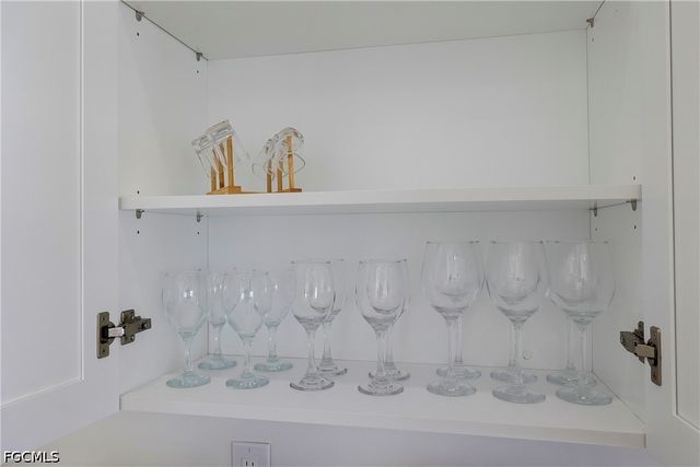 837 NE 6th PL, Cape Coral, FL 33909