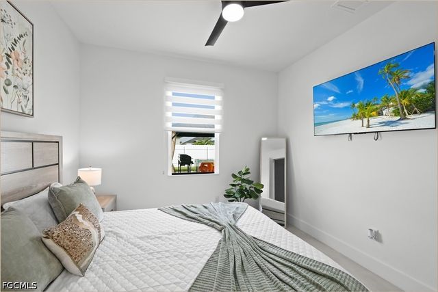 837 NE 6th PL, Cape Coral, FL 33909