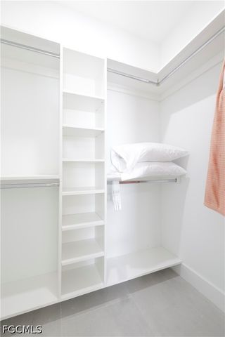 837 NE 6th PL, Cape Coral, FL 33909