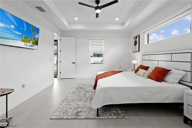 837 NE 6th PL, Cape Coral, FL 33909