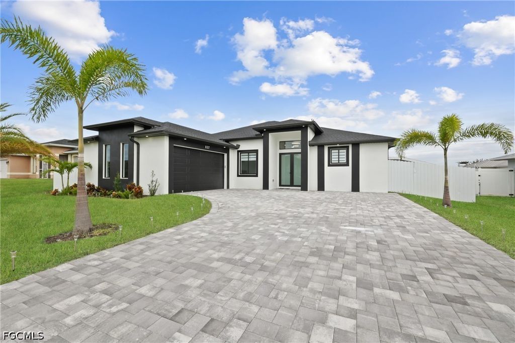 837 NE 6th PL, Cape Coral, FL 33909