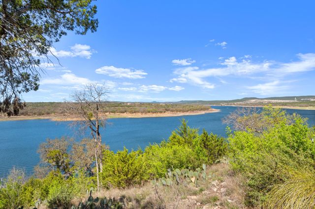 5304 Canyon Oaks DR, Lago Vista, TX 78645