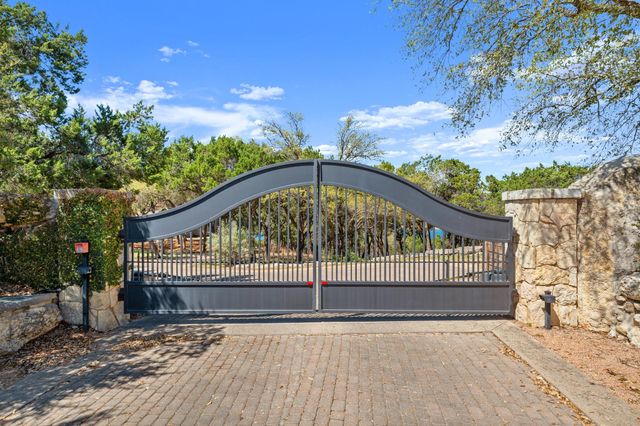 5304 Canyon Oaks DR, Lago Vista, TX 78645