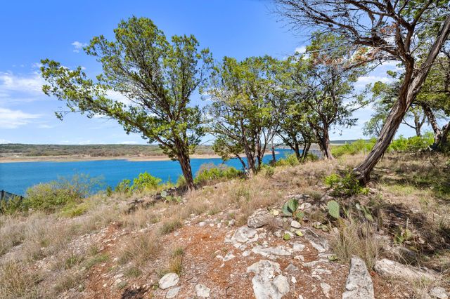 5304 Canyon Oaks DR, Lago Vista, TX 78645