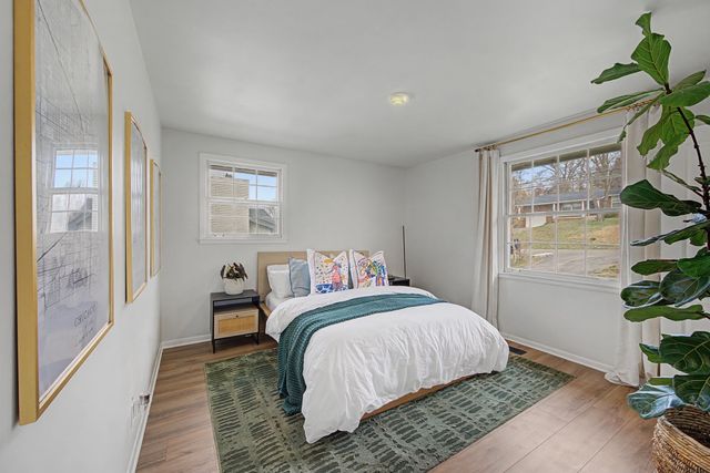 317 Bonnavue Dr, Hermitage, TN 37076