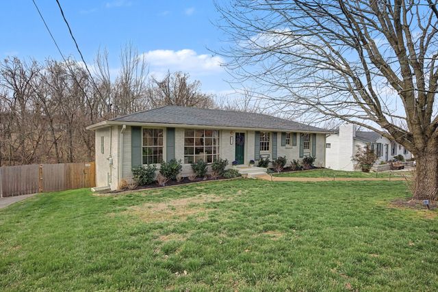 317 Bonnavue Dr, Hermitage, TN 37076