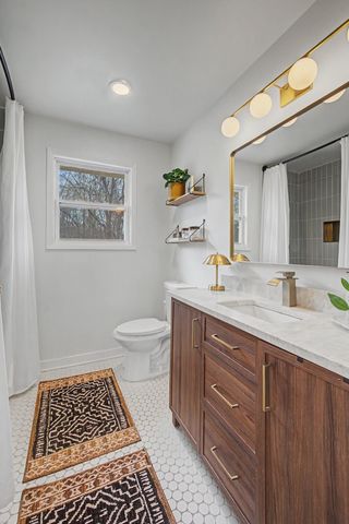 317 Bonnavue Dr, Hermitage, TN 37076