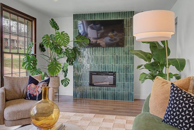 317 Bonnavue Dr, Hermitage, TN 37076