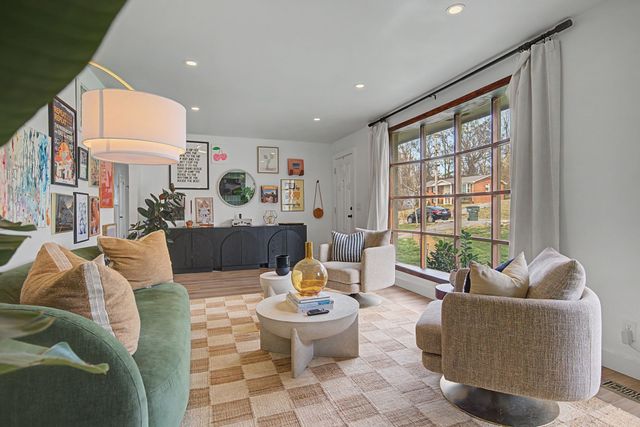 317 Bonnavue Dr, Hermitage, TN 37076