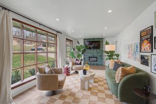 317 Bonnavue Dr, Hermitage, TN 37076