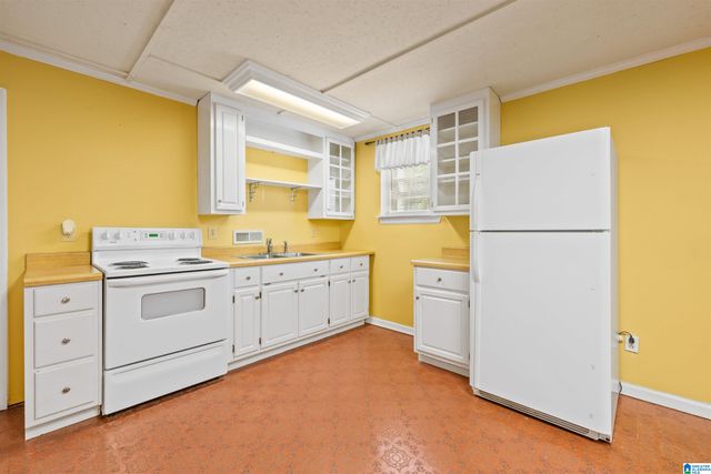 1030 ALABAMA AVENUE, Oneonta, AL 35121