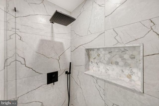 2328 E BALTIMORE ST, Baltimore, MD 21224