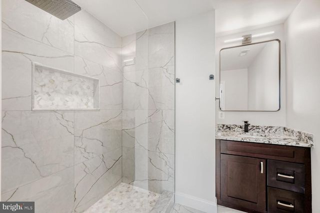 2328 E BALTIMORE ST, Baltimore, MD 21224