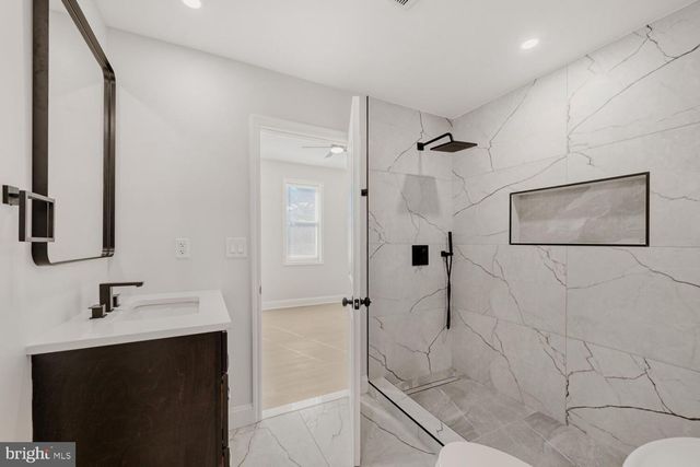 2328 E BALTIMORE ST, Baltimore, MD 21224