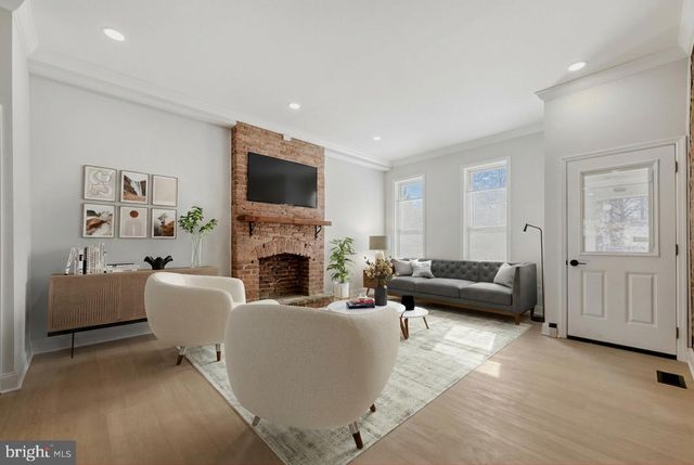 2328 E BALTIMORE ST, Baltimore, MD 21224