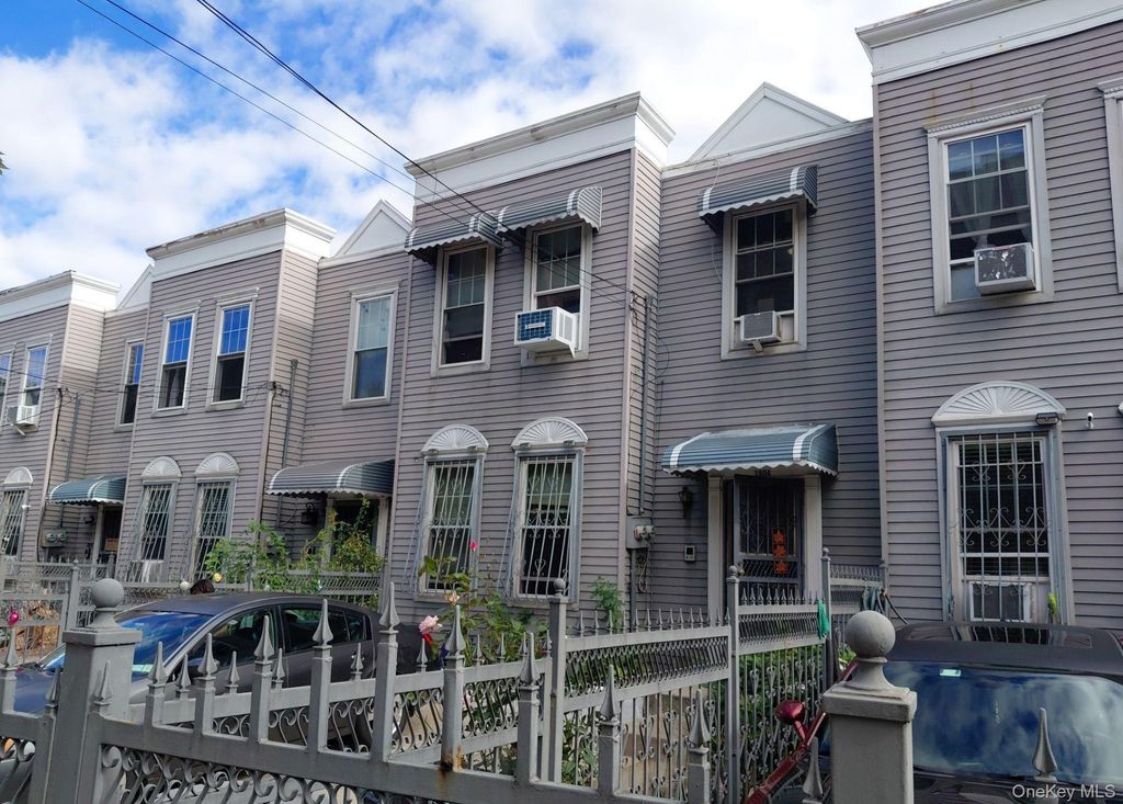 1904 Daly Avenue 96, Bronx, NY 10460 — photo 3