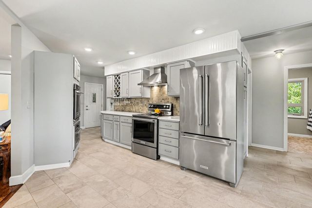 47233 CR 380, Grand Junction, MI 49056