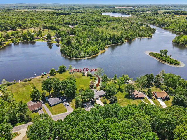 47233 CR 380, Grand Junction, MI 49056