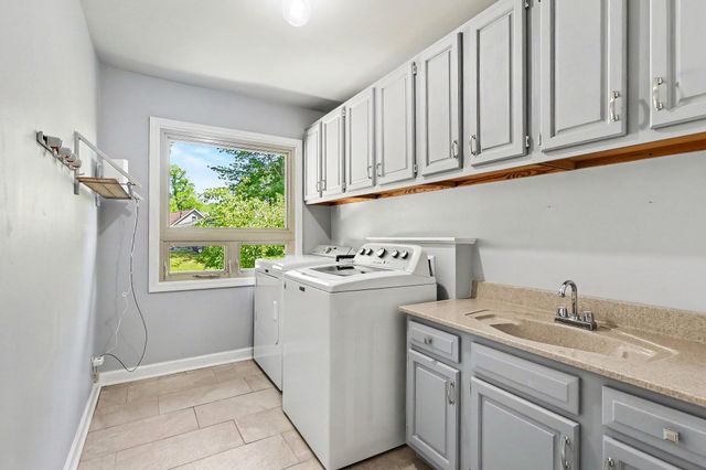 47233 CR 380, Grand Junction, MI 49056