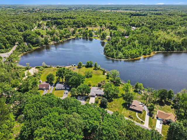 47233 CR 380, Grand Junction, MI 49056