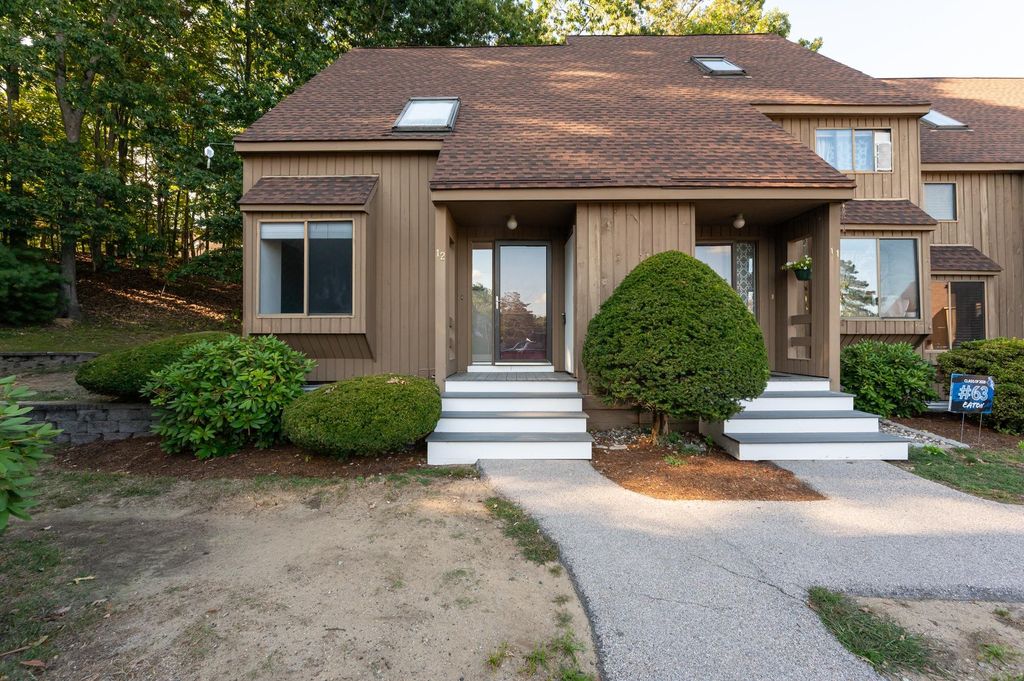 12 Clinton Court # 12, Merrimack, NH 03054