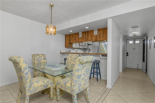 190 Palm DR 3085, Naples, FL 34112