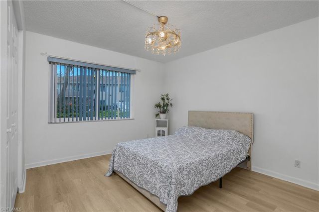 190 Palm DR 3085, Naples, FL 34112