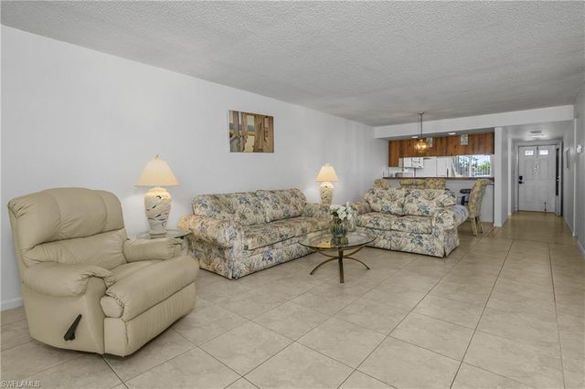 190 Palm DR 3085, Naples, FL 34112
