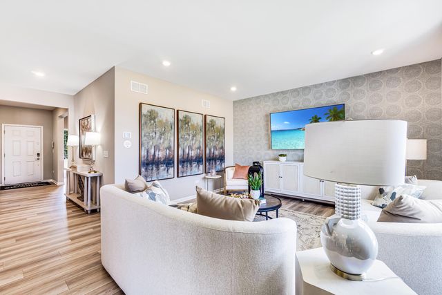 8692 Graystone Drive, Lowell, IN 46356