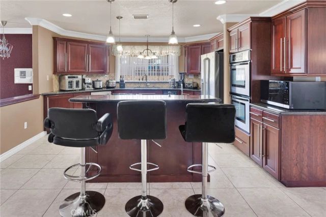 17715 Vista Point, Victorville, CA 92395