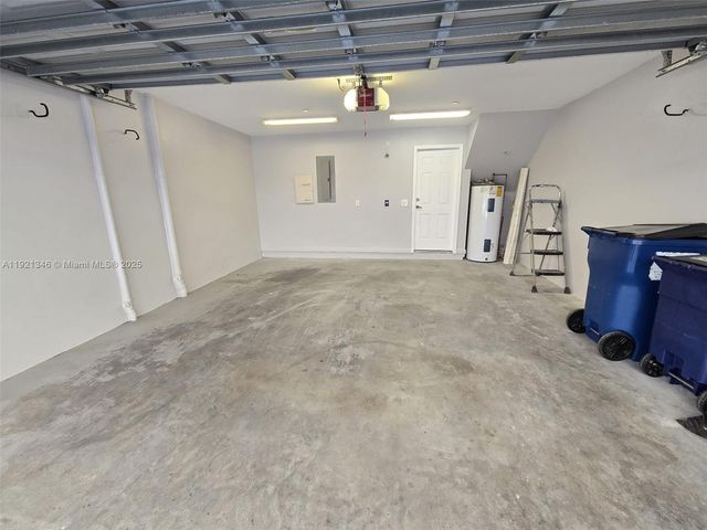 1033 NE 17th Way 1604, Fort Lauderdale, FL 33304