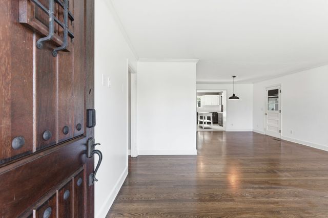 512 Bismark Dr, Nashville, TN 37210