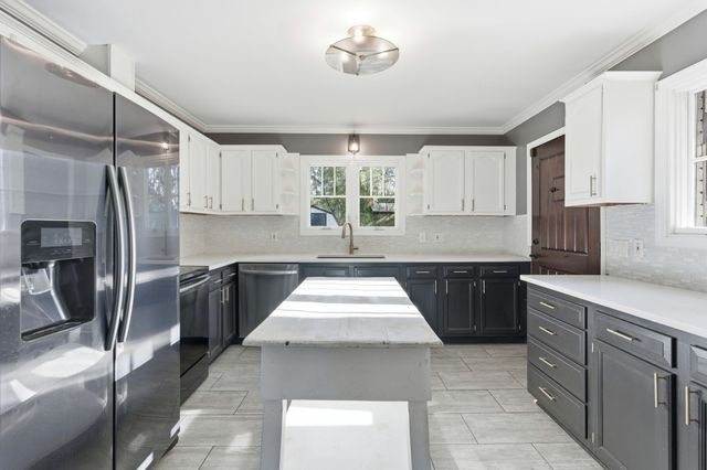 512 Bismark Dr, Nashville, TN 37210