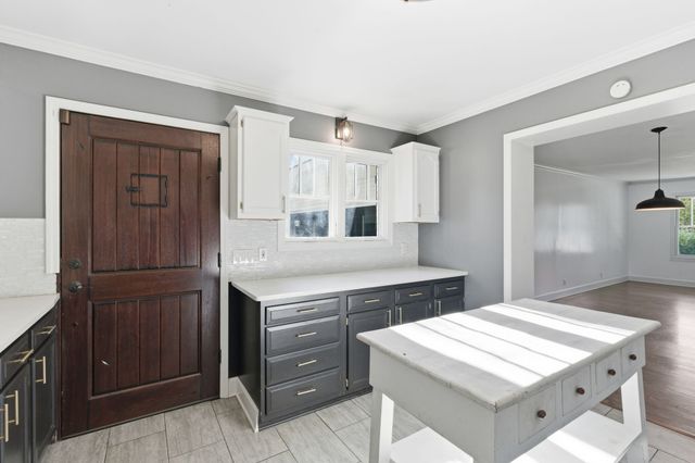 512 Bismark Dr, Nashville, TN 37210