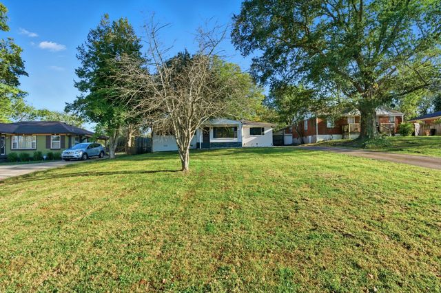 512 Bismark Dr, Nashville, TN 37210