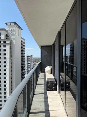 55 SW 9th St 2703, Miami, FL 33130