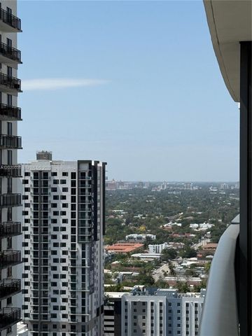 55 SW 9th St 2703, Miami, FL 33130