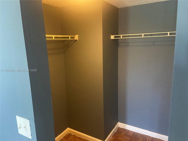 2421 NW 56th Ave 2-201, Lauderhill, FL 33313