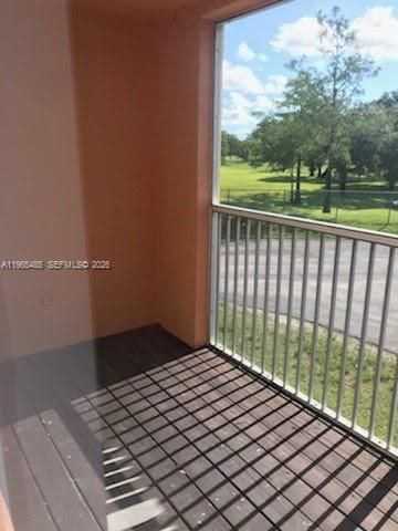 2421 NW 56th Ave 2-201, Lauderhill, FL 33313