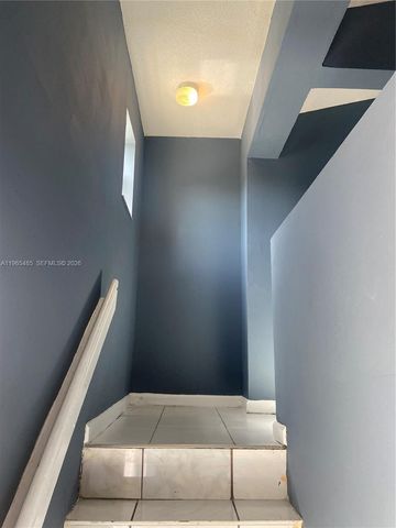 2421 NW 56th Ave 2-201, Lauderhill, FL 33313