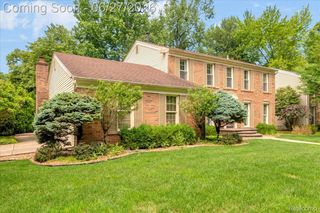 18535 Mayfield Street, Livonia, MI 48152