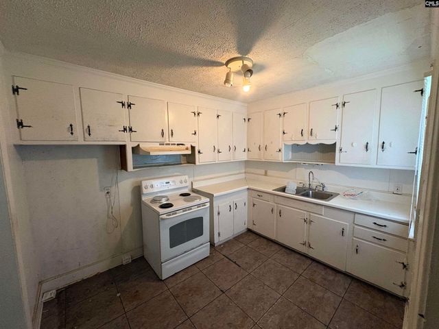 2419 Center Street, Columbia, SC 29204