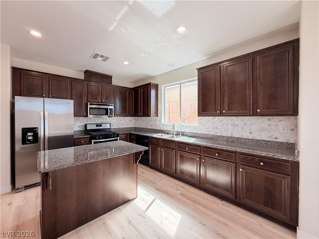 10150 Glen Aire Avenue, Las Vegas, NV 89148