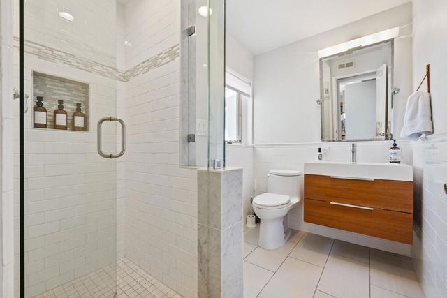 734 Stafford Place, San Diego, CA 92107