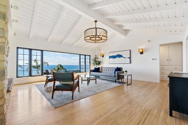 734 Stafford Place, San Diego, CA 92107