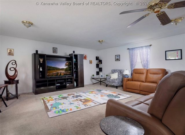 3815 Kanawha Avenue, Charleston, WV 25304