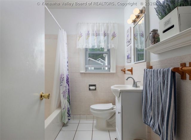 3815 Kanawha Avenue, Charleston, WV 25304