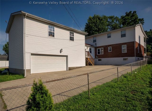3815 Kanawha Avenue, Charleston, WV 25304