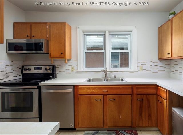 3815 Kanawha Avenue, Charleston, WV 25304